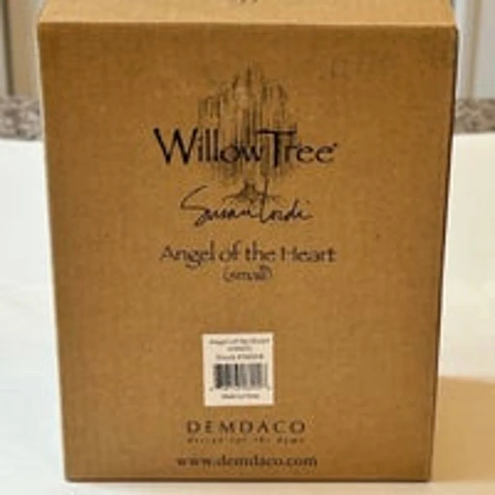2000 Willow Tree ANGEL OF THE HEART Figure‎ by Susan Lordi  #26024